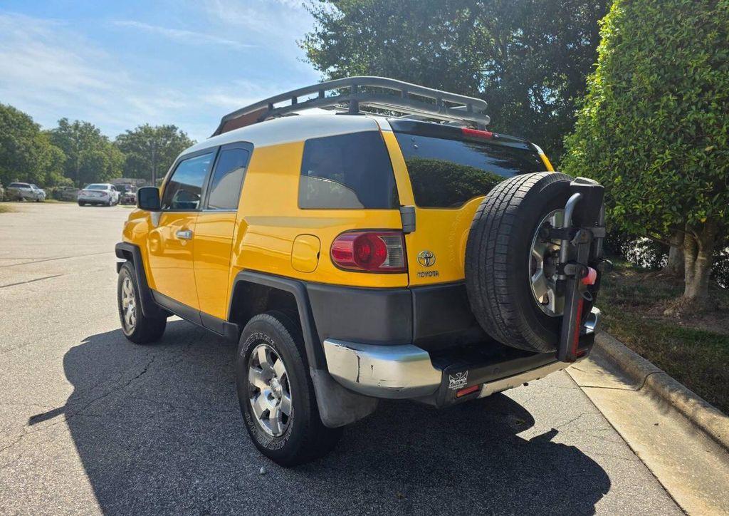 used 2007 Toyota FJ Cruiser car, priced at $11,499