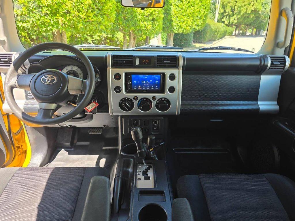 used 2007 Toyota FJ Cruiser car, priced at $11,499