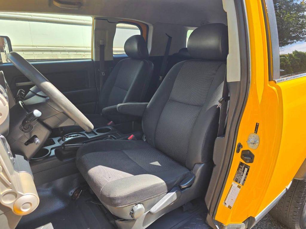 used 2007 Toyota FJ Cruiser car, priced at $11,499