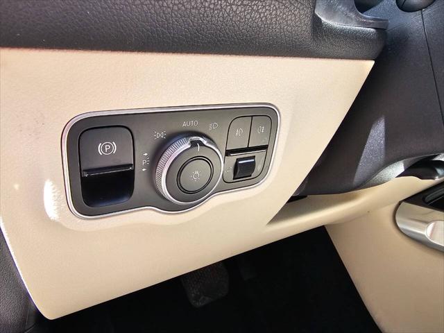 used 2020 Mercedes-Benz GLB 250 car, priced at $18,499