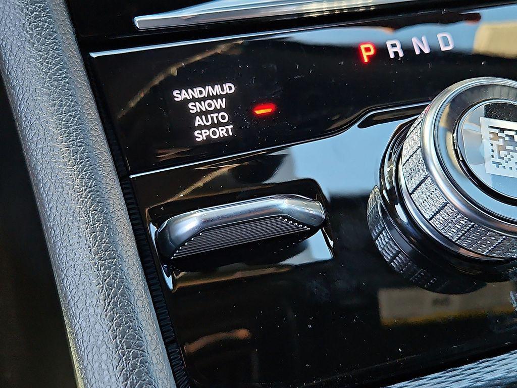 new 2026 Jeep Grand Cherokee car, priced at $49,717
