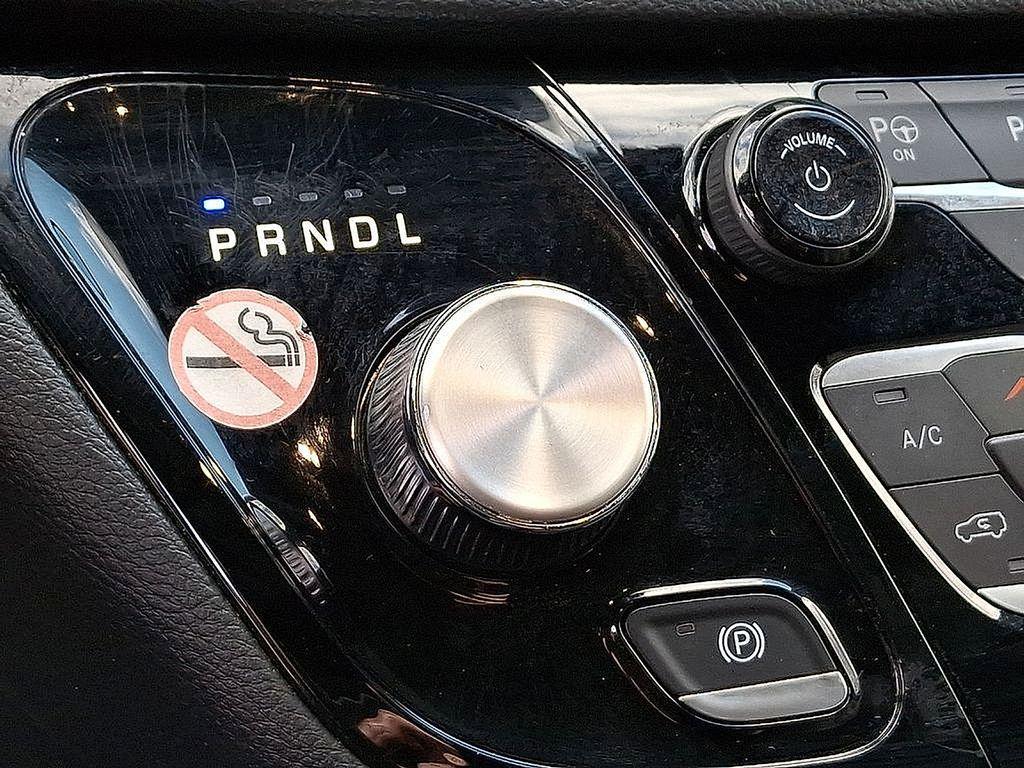 used 2024 Chrysler Pacifica Hybrid car, priced at $25,500
