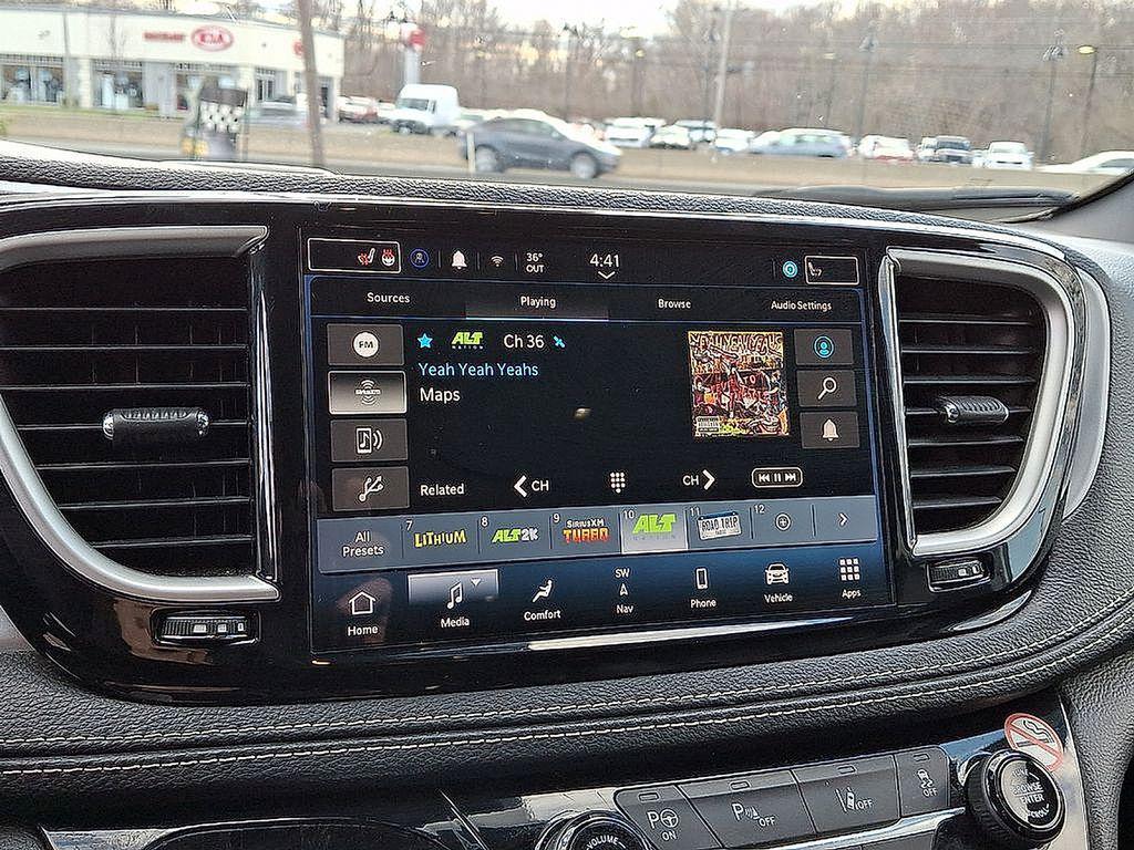 used 2024 Chrysler Pacifica Hybrid car, priced at $25,500