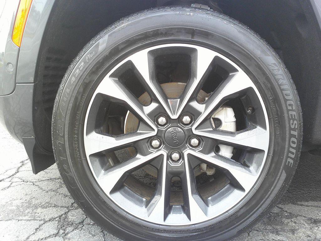 used 2022 Jeep Grand Cherokee car, priced at $32,900