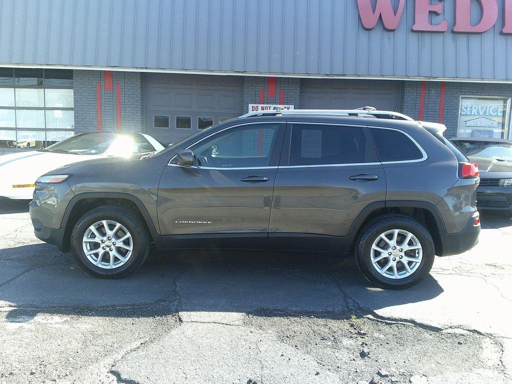 used 2017 Jeep Cherokee car, priced at $16,995