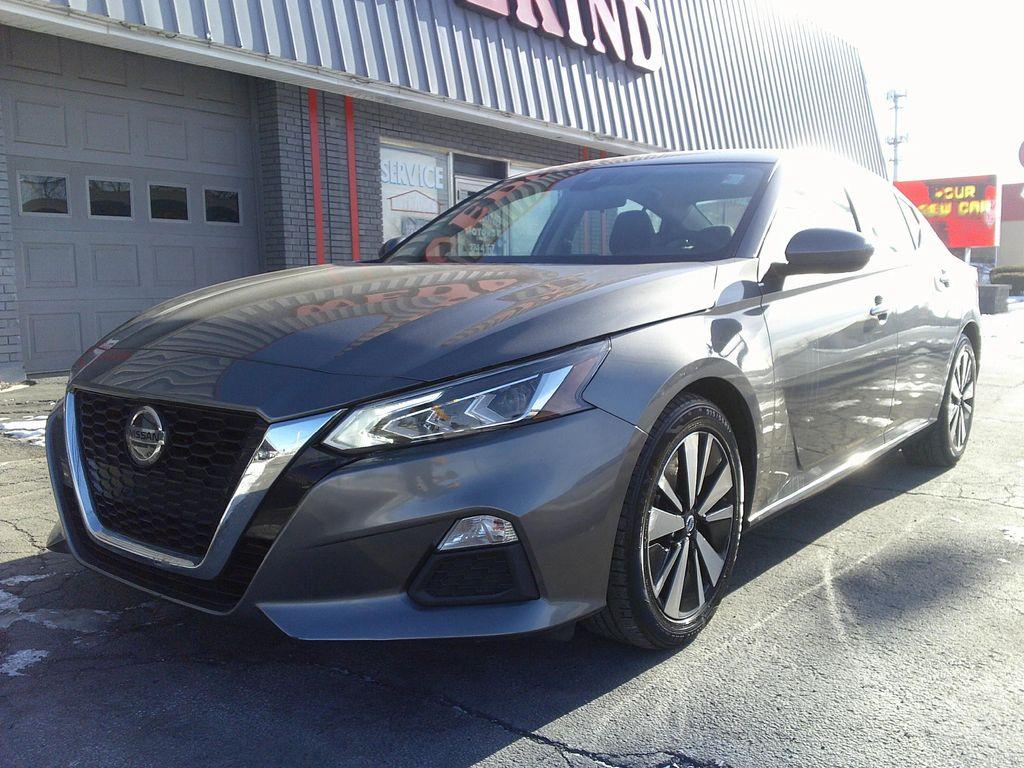 used 2022 Nissan Altima car, priced at $17,500