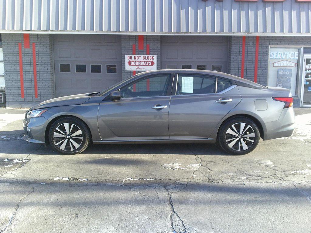 used 2022 Nissan Altima car, priced at $17,500