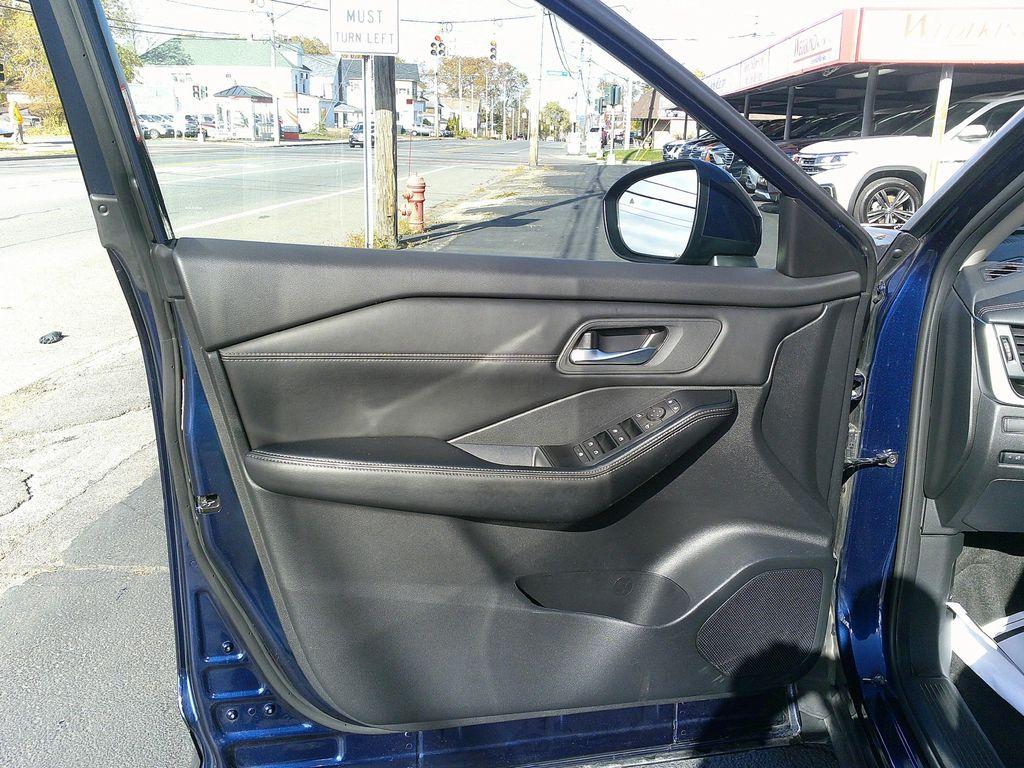 used 2024 Nissan Rogue car, priced at $24,600