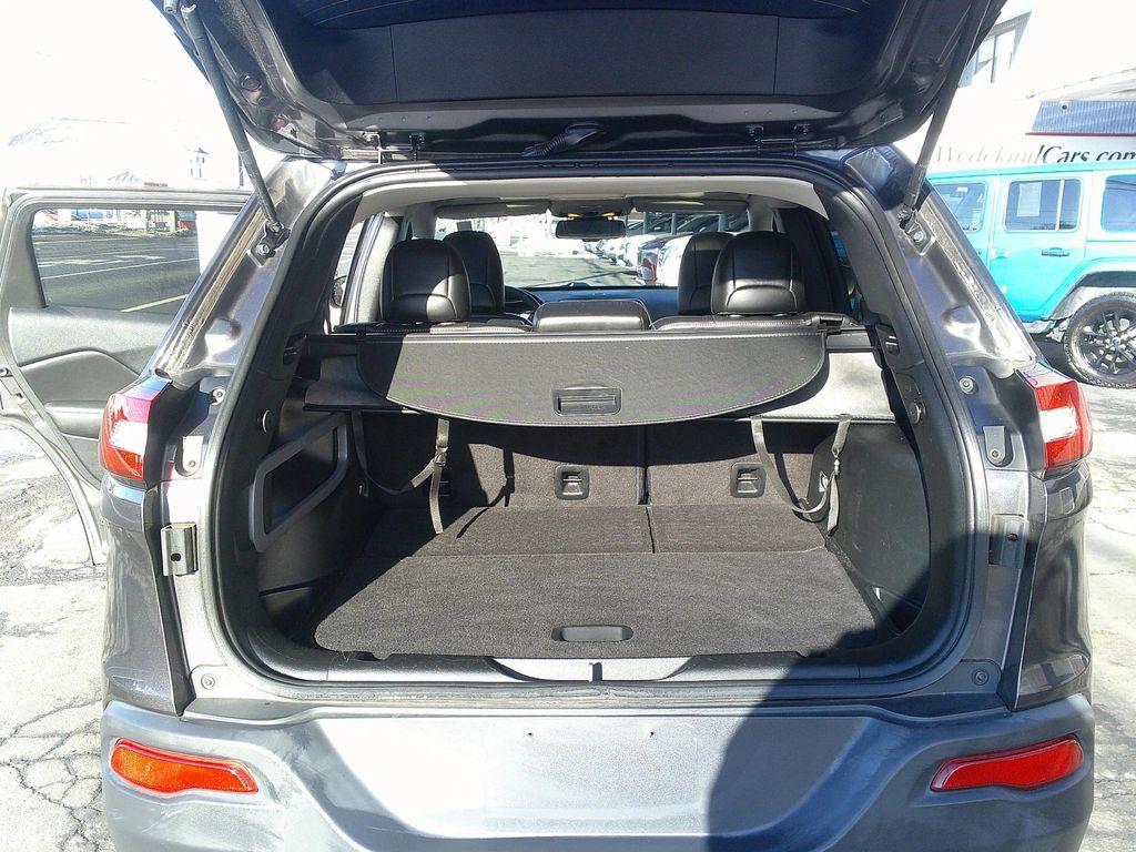 used 2017 Jeep Cherokee car, priced at $17,995