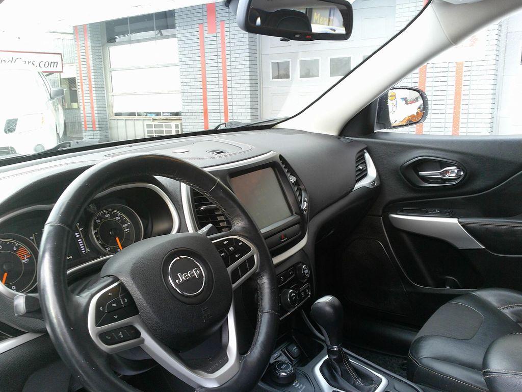 used 2018 Jeep Cherokee car, priced at $15,995