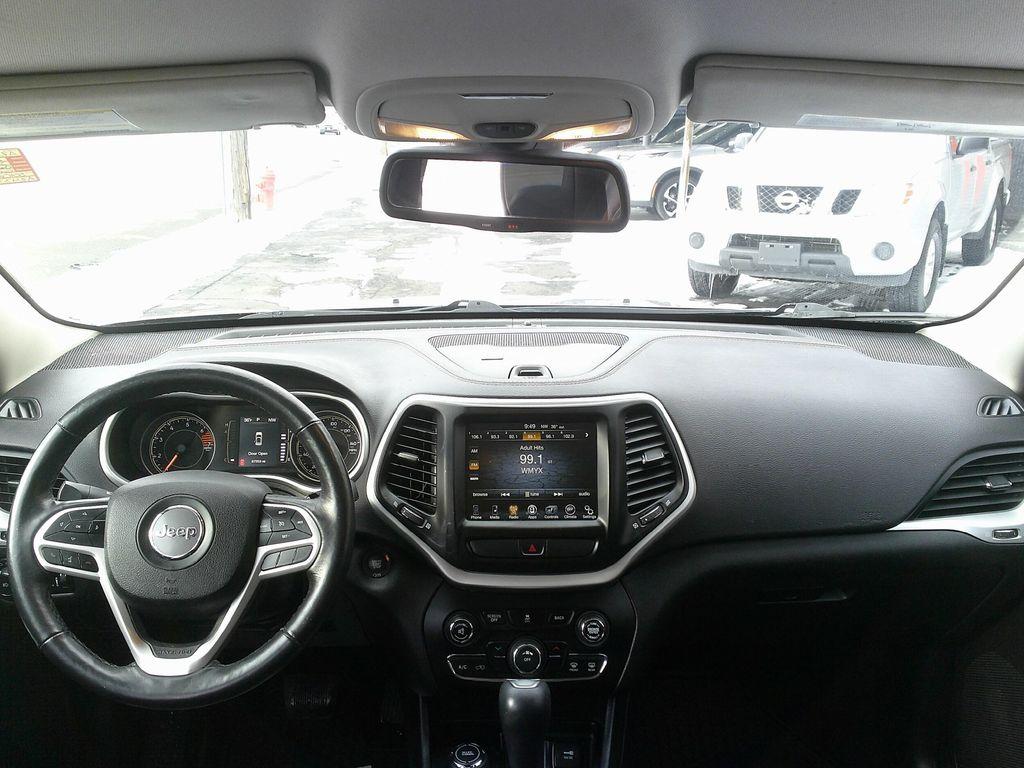 used 2018 Jeep Cherokee car, priced at $15,995