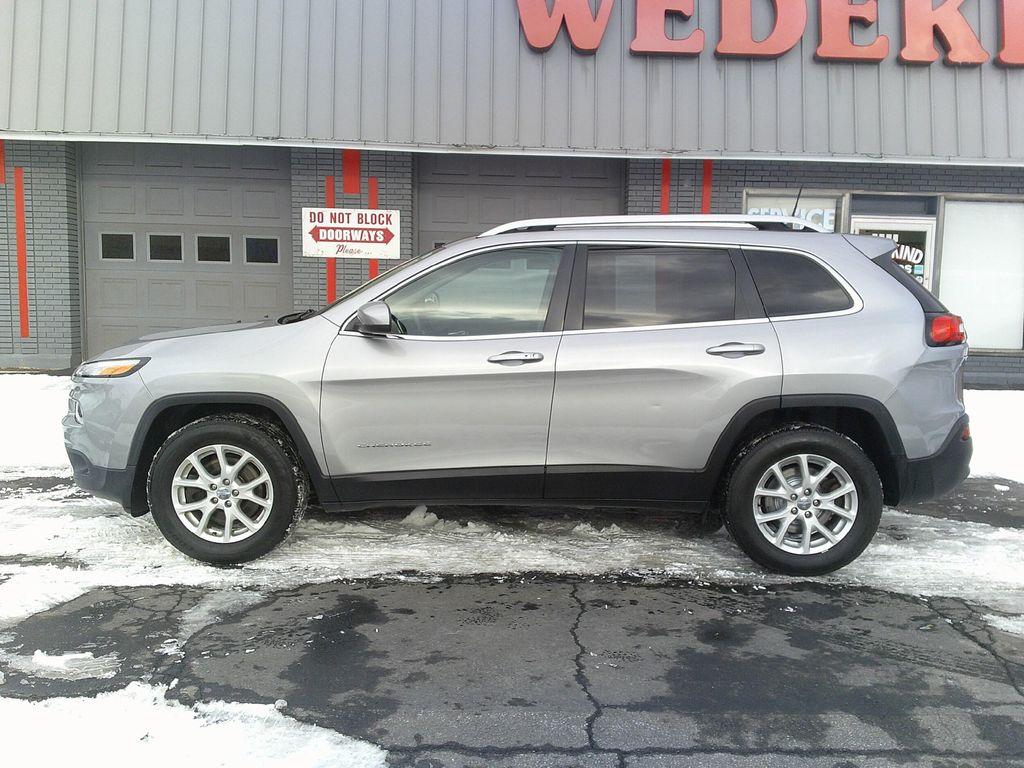 used 2018 Jeep Cherokee car, priced at $15,995