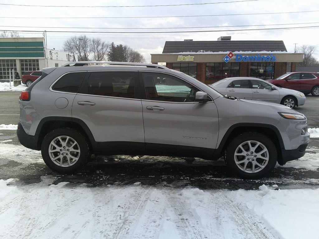 used 2018 Jeep Cherokee car, priced at $15,995