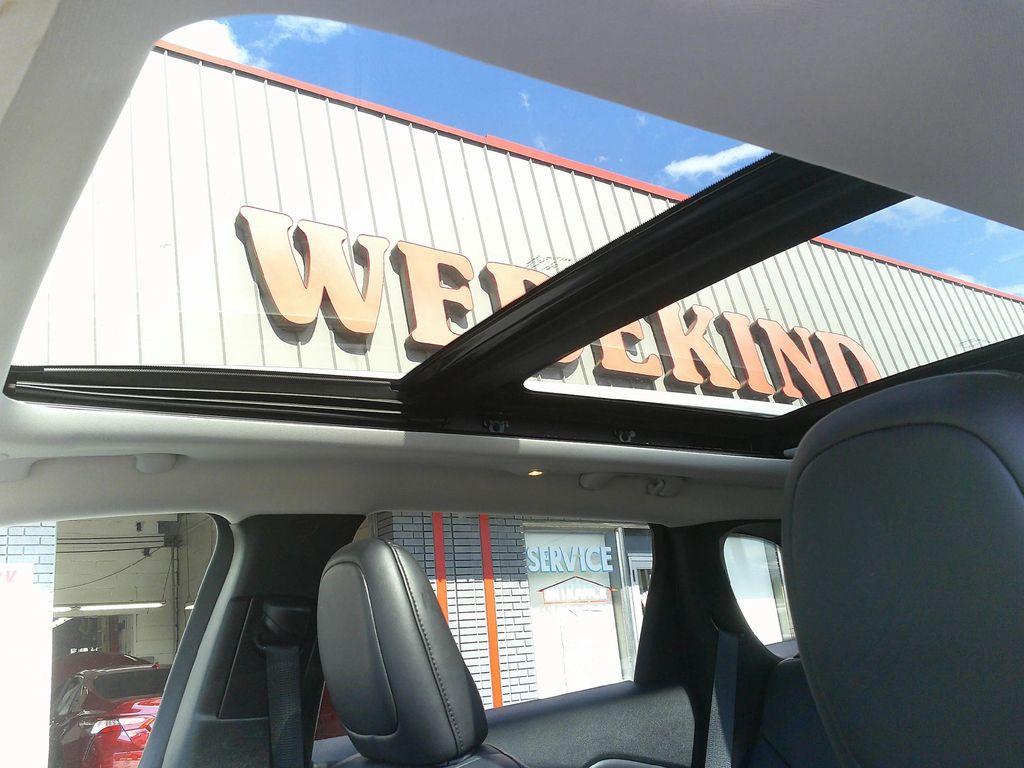 used 2021 Jeep Cherokee car, priced at $21,300