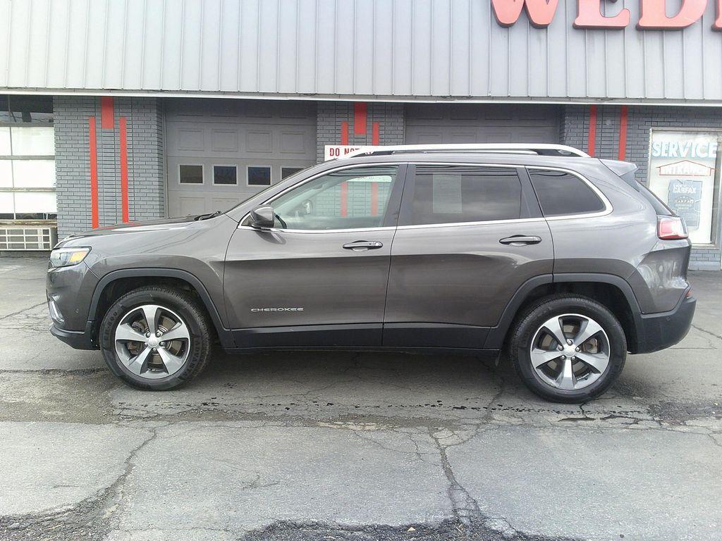 used 2019 Jeep Cherokee car