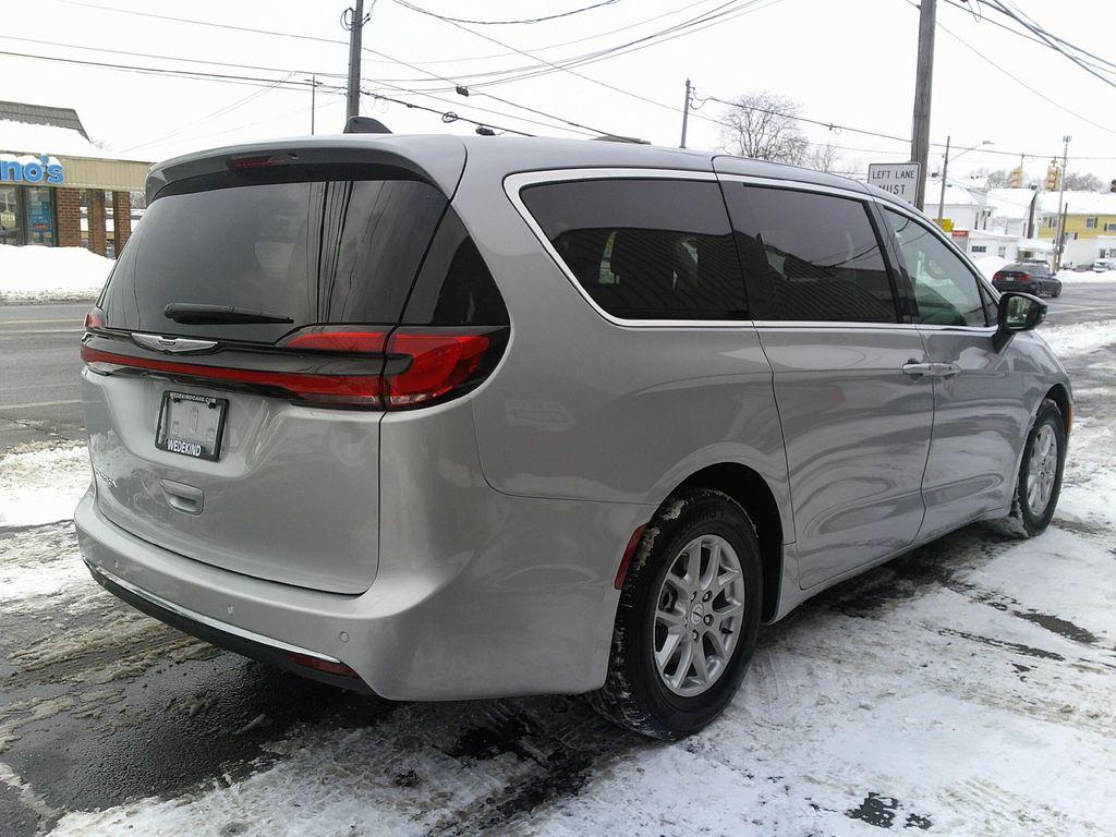 used 2024 Chrysler Pacifica car, priced at $26,900