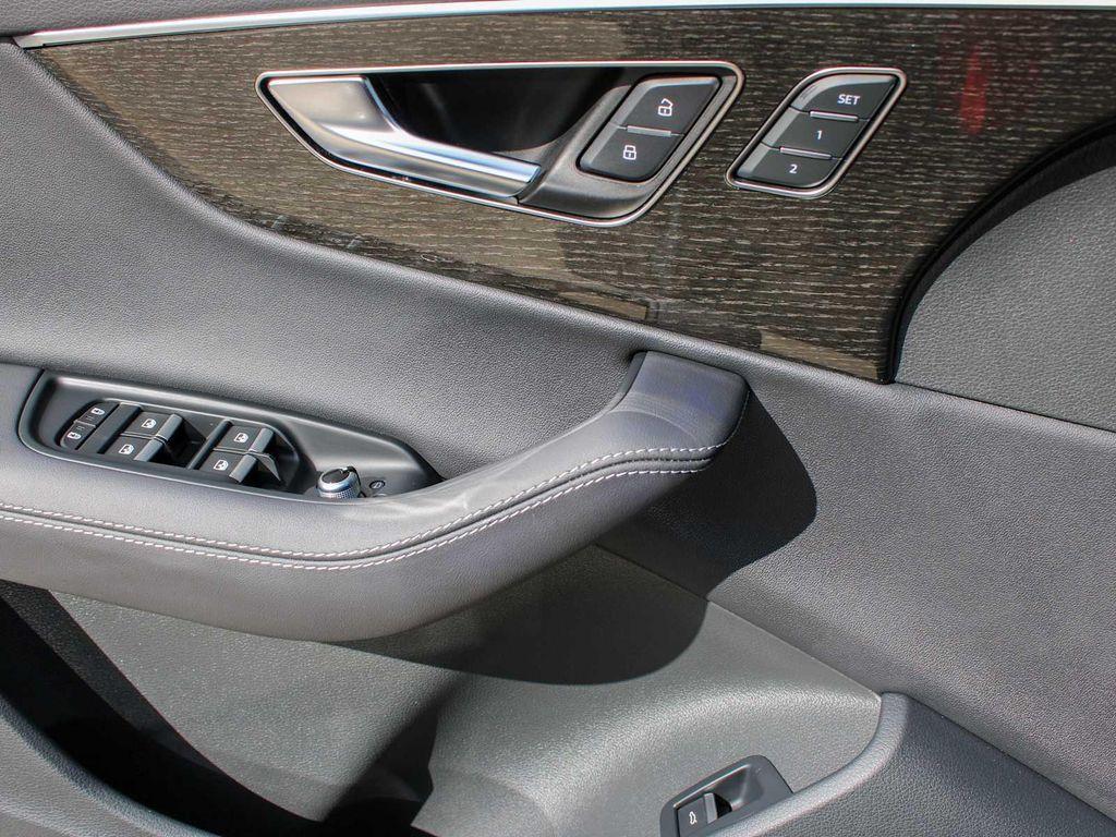 used 2025 Audi Q7 car, priced at $62,992