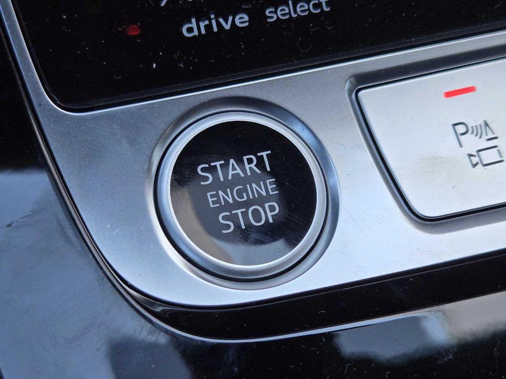 new 2026 Audi Q7 car, priced at $79,005