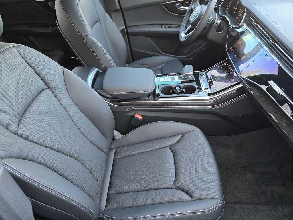 new 2026 Audi Q7 car, priced at $79,005