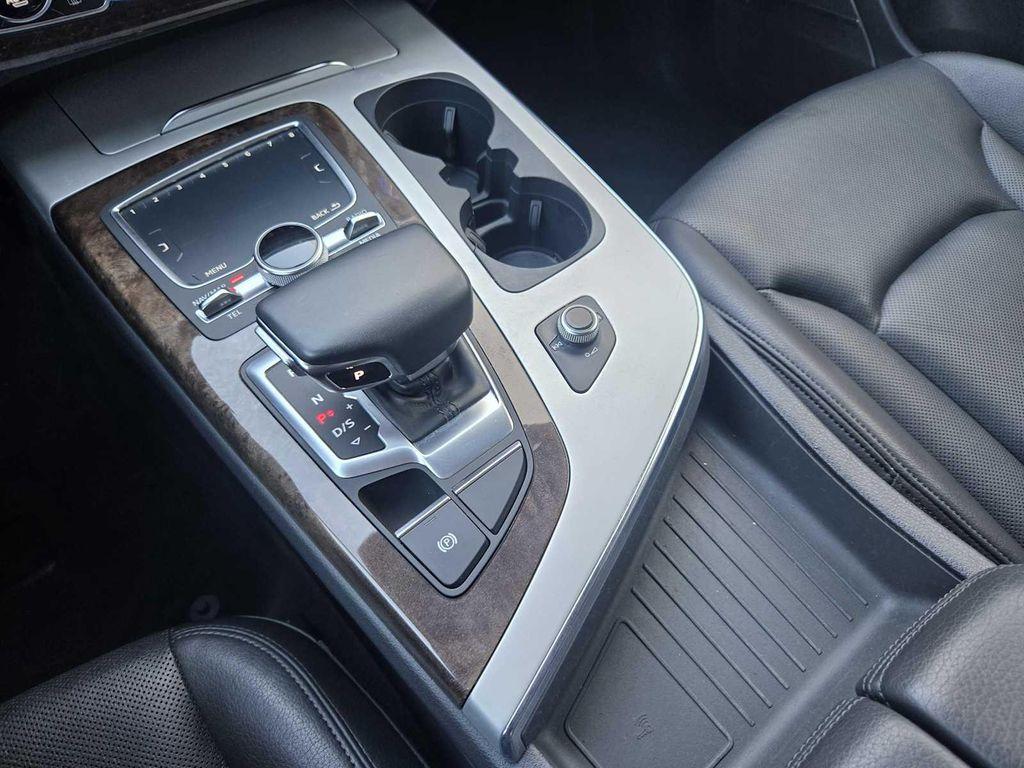 used 2019 Audi Q7 car, priced at $24,991