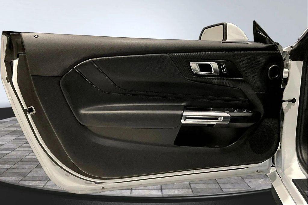 used 2025 Ford Mustang car, priced at $35,985