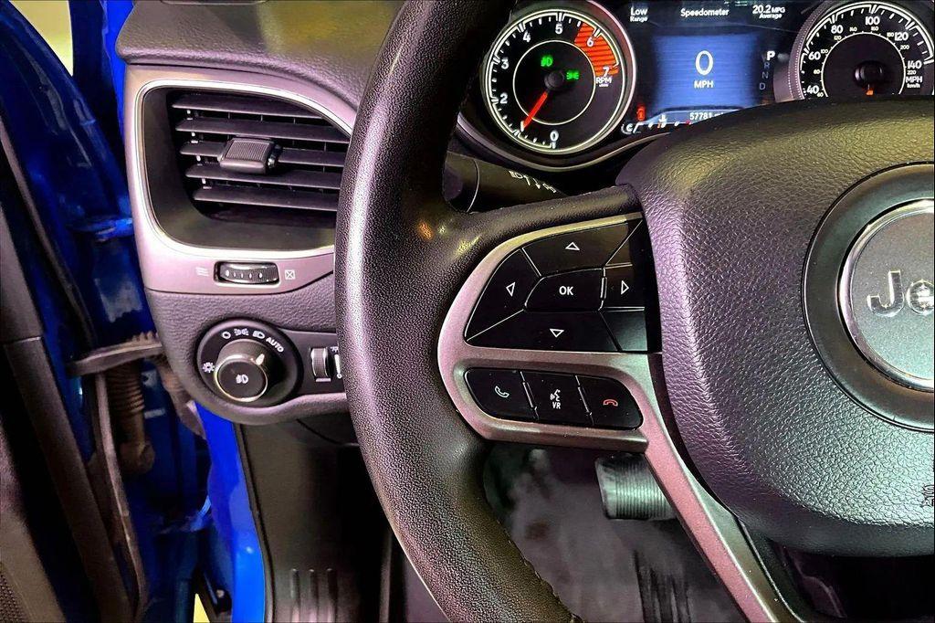 used 2022 Jeep Cherokee car, priced at $21,995