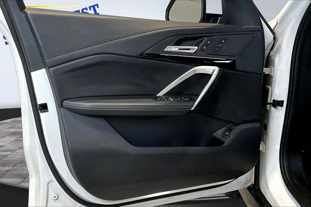 BMW X1 view 20