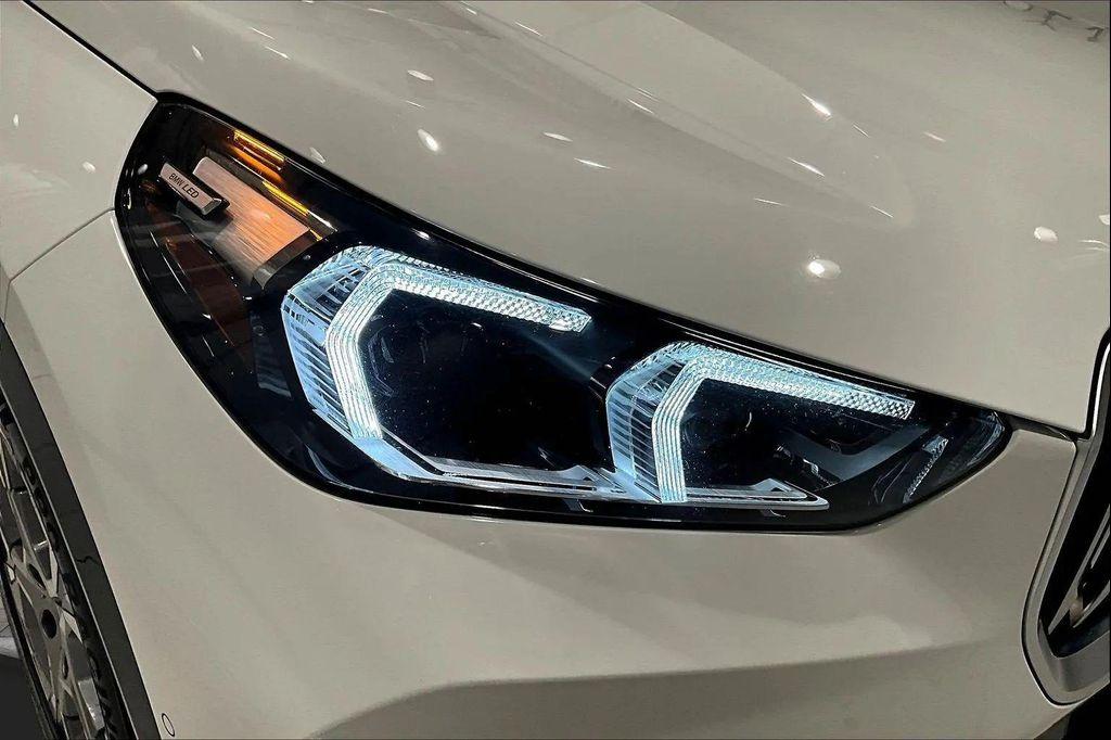 BMW X1 view 31