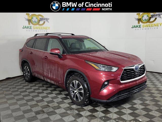used 2023 Toyota Highlander Hybrid car, priced at $35,980