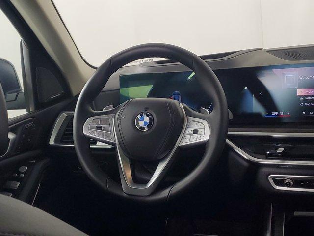 new 2026 BMW X7 car, priced at $92,685