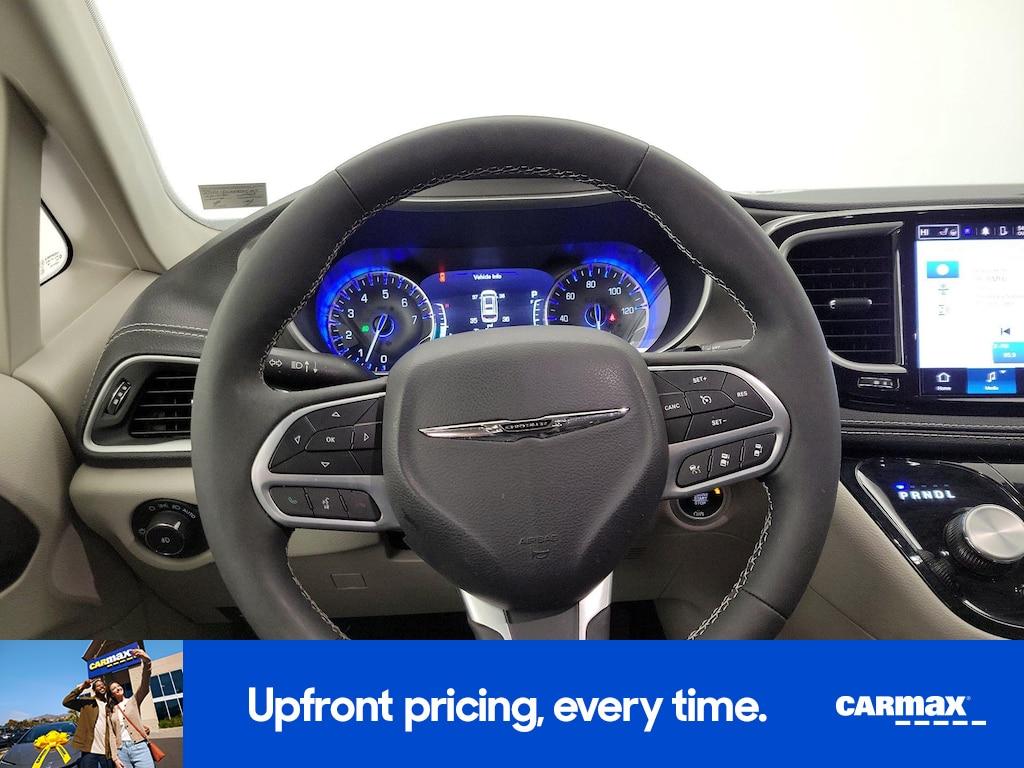 used 2023 Chrysler Pacifica car, priced at $30,998