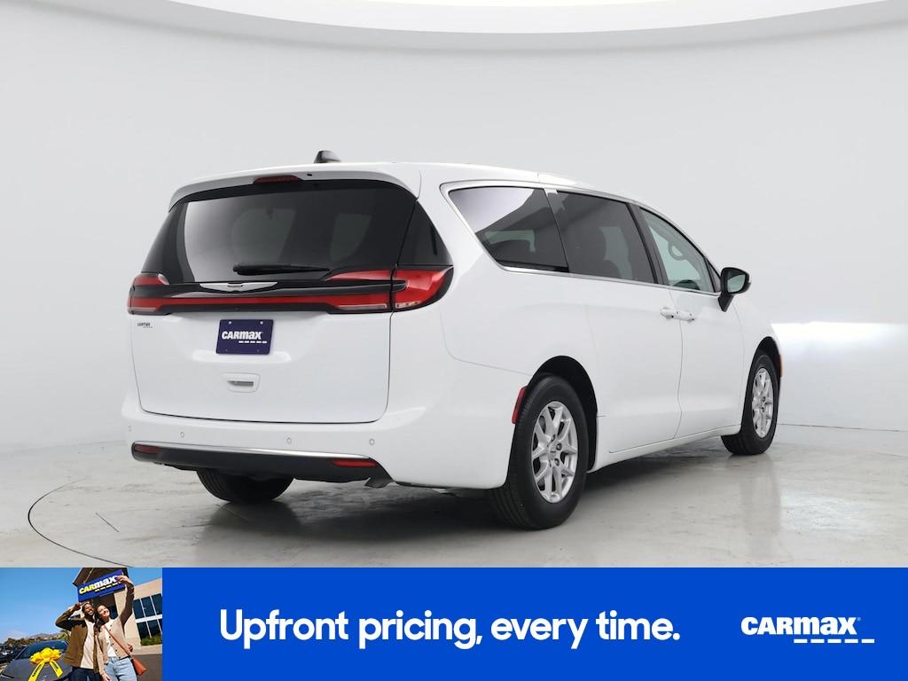 used 2023 Chrysler Pacifica car, priced at $30,998