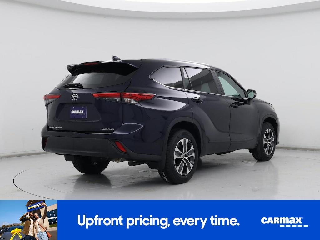 used 2023 Toyota Highlander car, priced at $37,998