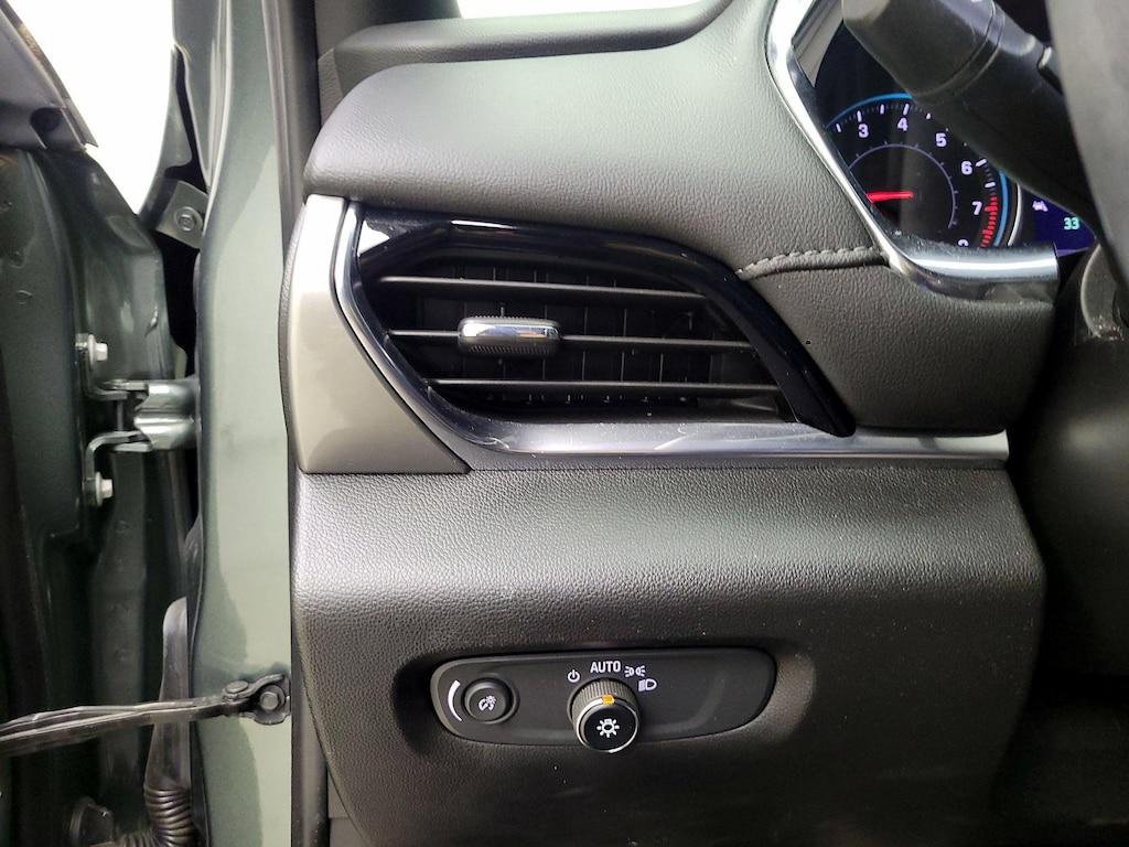 used 2023 Chevrolet Traverse car, priced at $28,998