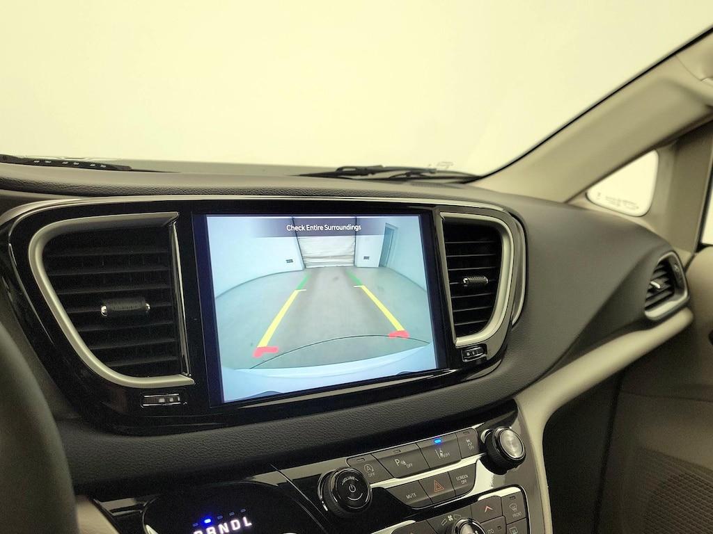 used 2024 Chrysler Pacifica car, priced at $29,998