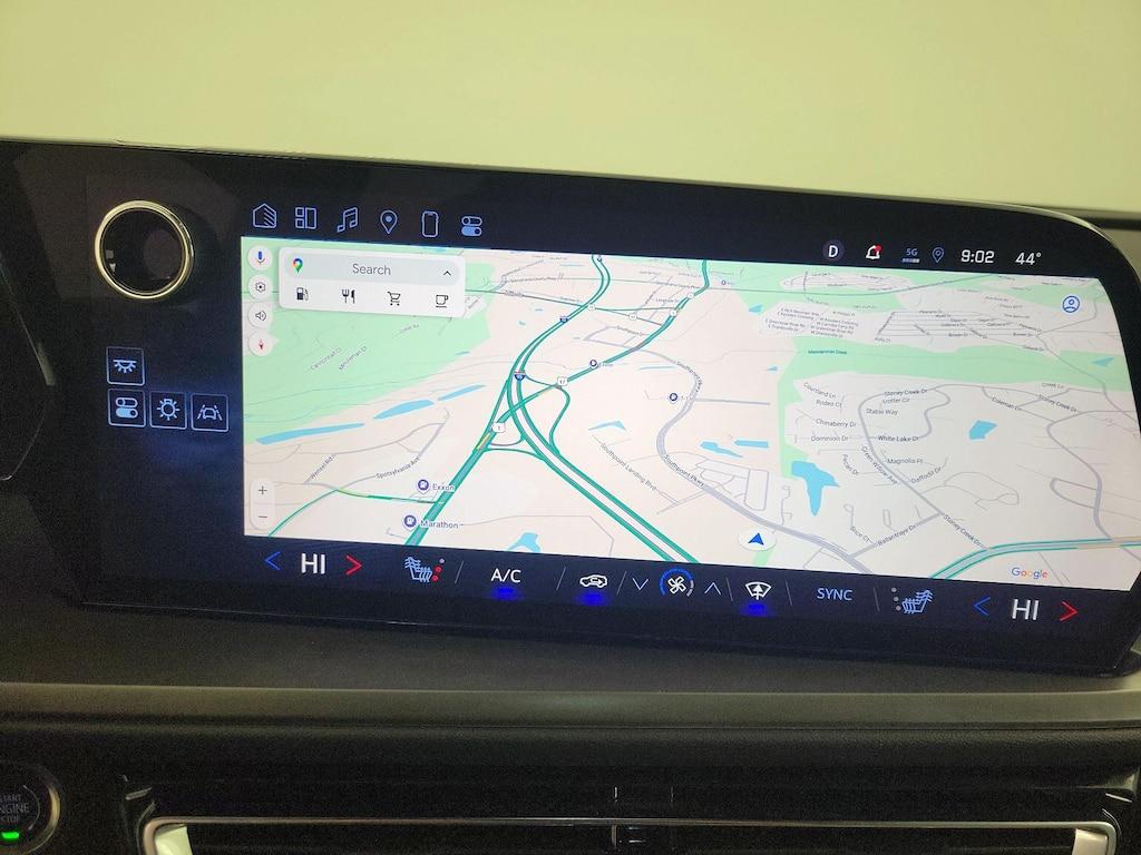 used 2025 Chevrolet Traverse car, priced at $37,998