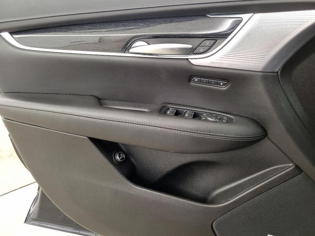 used 2022 Cadillac XT5 car, priced at $31,998