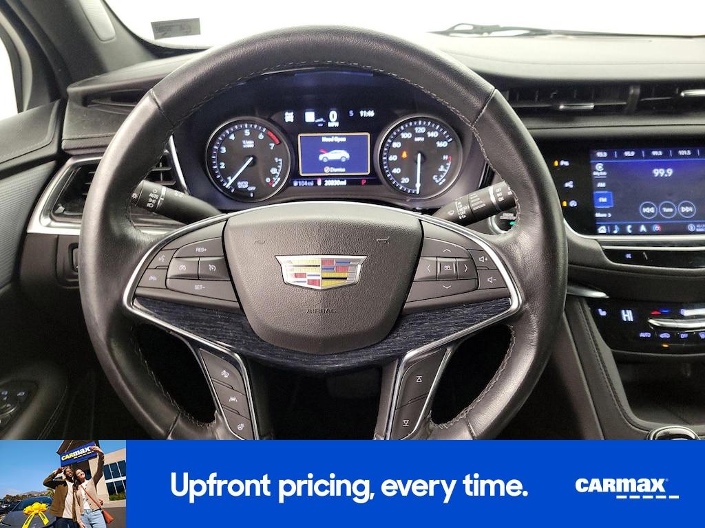 used 2022 Cadillac XT5 car, priced at $31,998