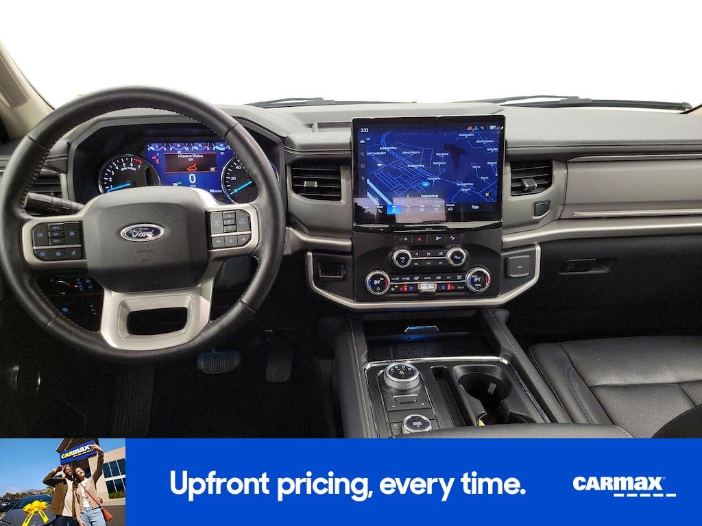 used 2024 Ford Expedition car, priced at $48,998