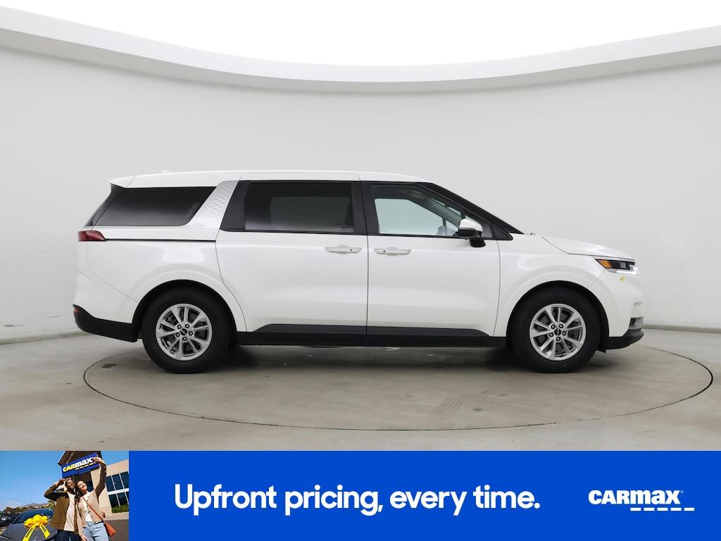 used 2022 Kia Carnival car, priced at $25,998