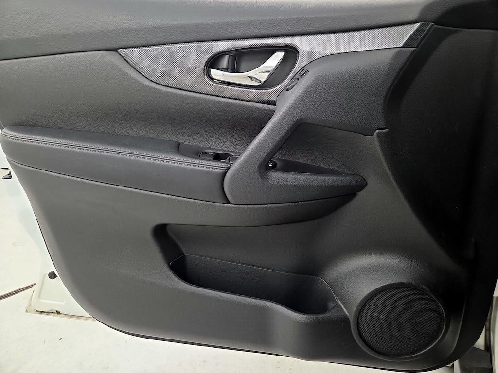 used 2014 Nissan Rogue car, priced at $14,998