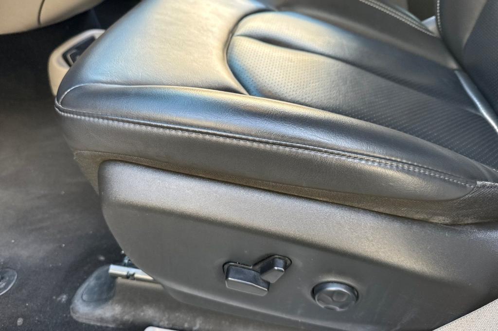 used 2023 Chrysler Pacifica car, priced at $22,399