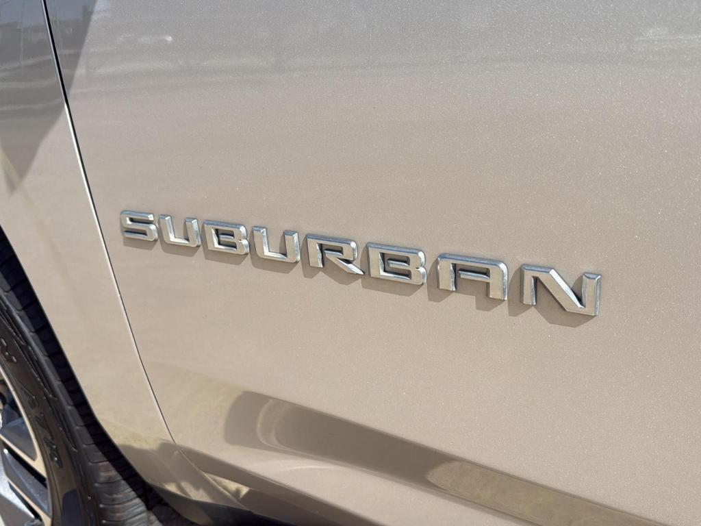 used 2022 Chevrolet Suburban car, priced at $39,108