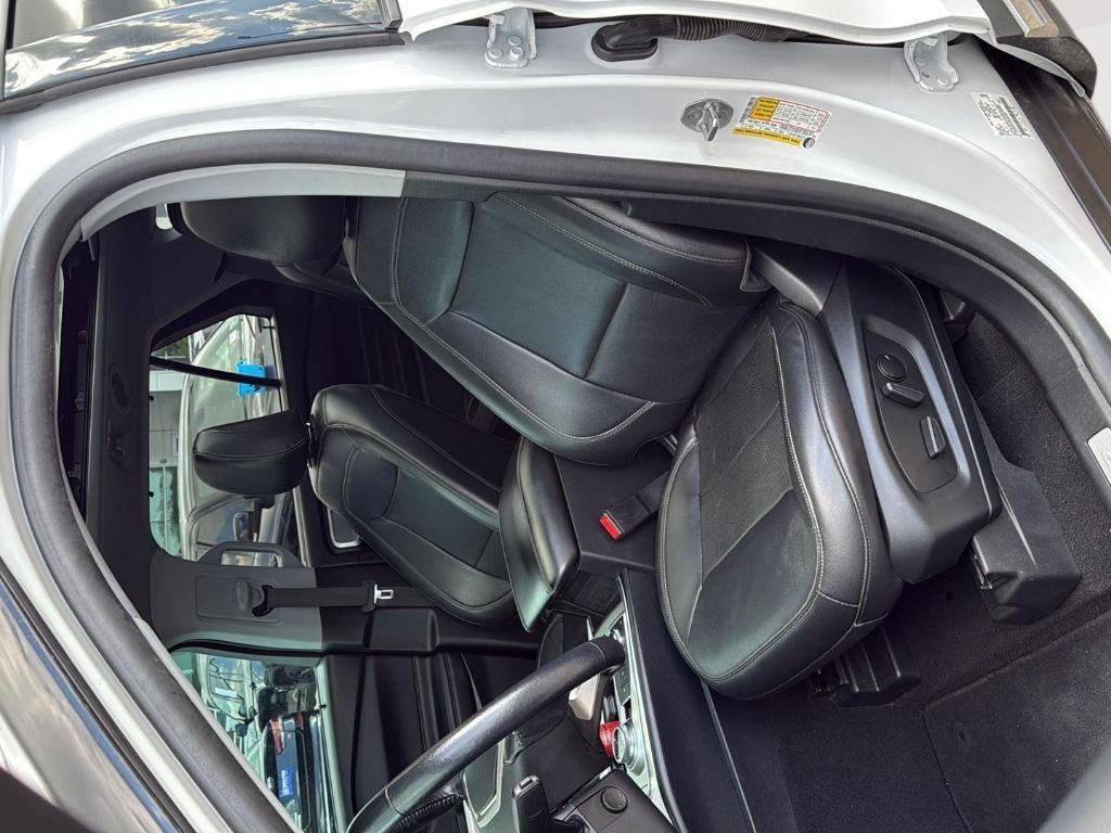 used 2021 Ford Explorer car, priced at $21,995