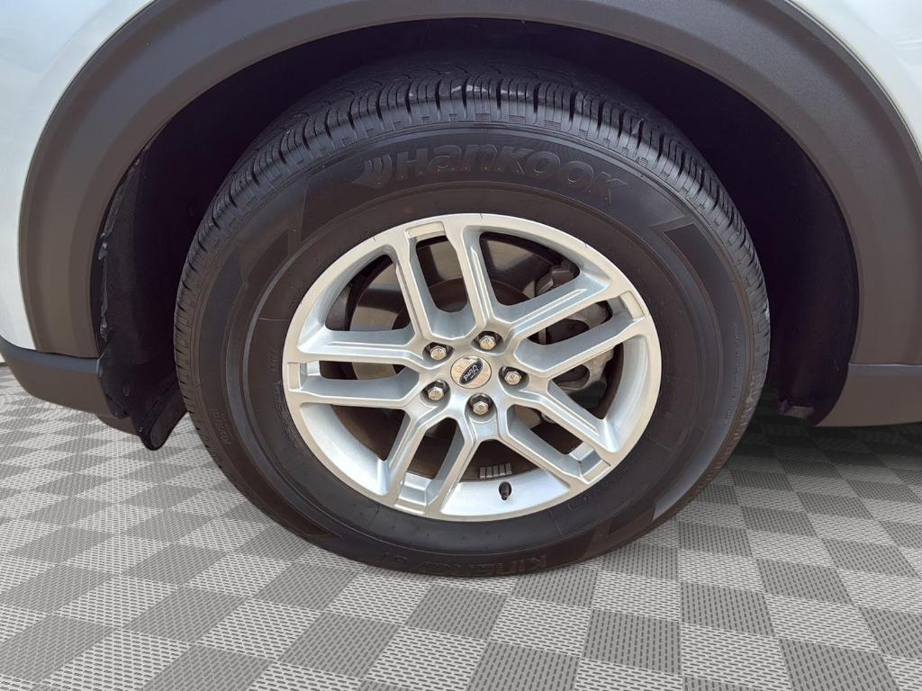 used 2025 Ford Explorer car, priced at $36,987
