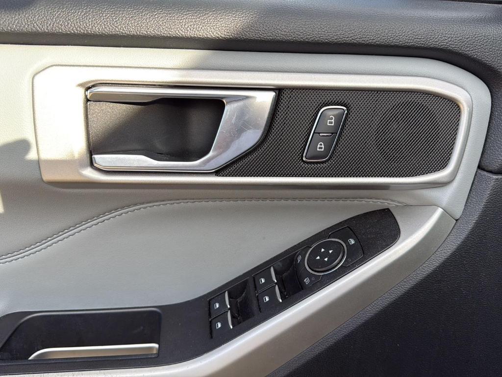 used 2022 Ford Explorer car, priced at $23,373