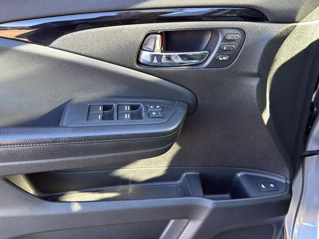 used 2016 Honda Pilot car, priced at $12,628