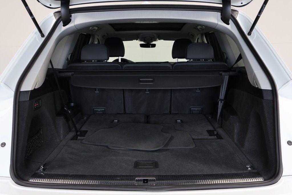 used 2021 Audi Q7 car, priced at $28,894