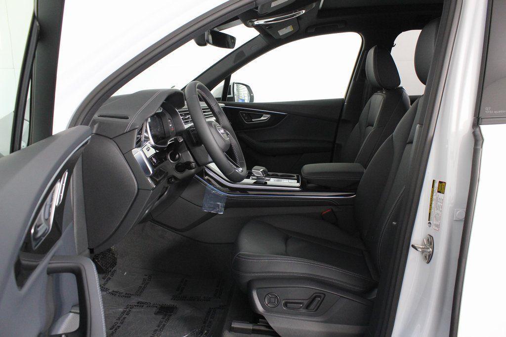 new 2026 Audi Q7 car, priced at $78,595