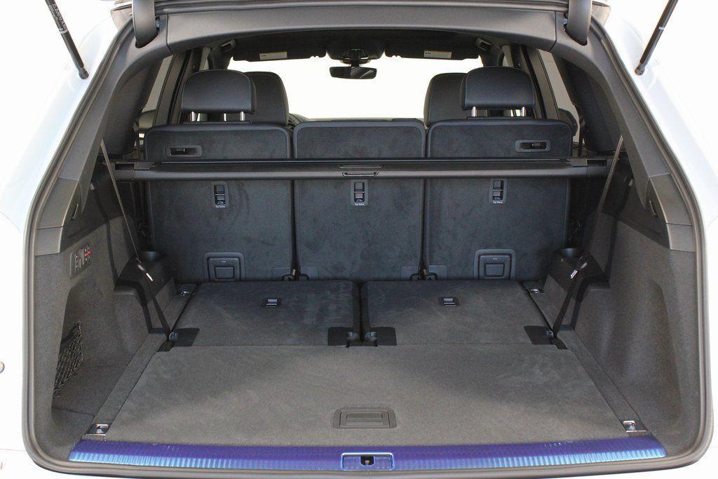 new 2026 Audi Q7 car, priced at $78,595